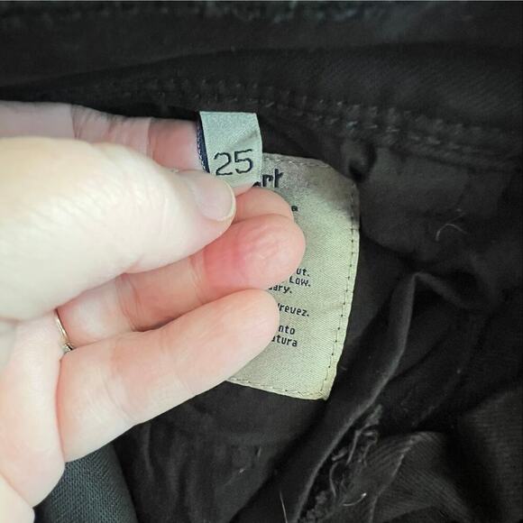 Hart Denim The Bandit Destroyed BF Cuff Distressed Black Jeans Size 25 - Picture 7 of 7